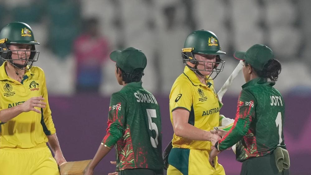 ऑस्ट्रेलिया ने मारी सेमीफाइनल में एंट्री, बांग्लादेश को करारी शिकस्त