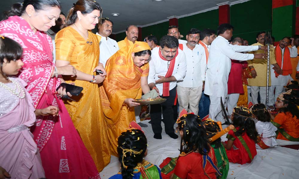 रायपुर : श्रद्धा और शक्ति के प्रतीक नवरात्र में माँ दुर्गा की आराधना कर उपमुख्यमंत्री  शर्मा ने दिया सद्भाव का संदेश