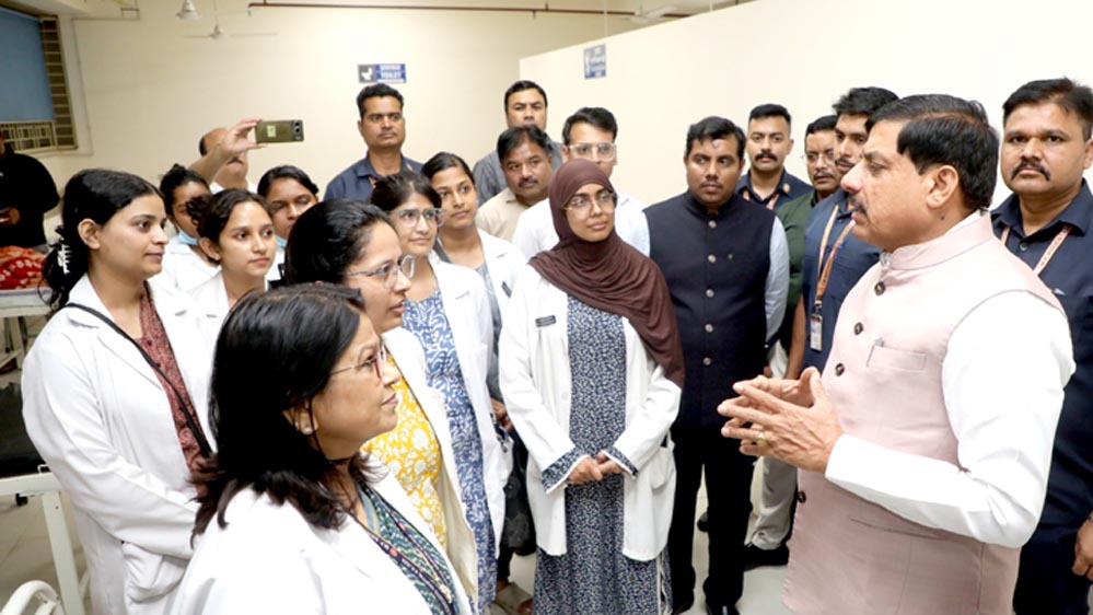 मुख्यमंत्री डॉ. यादव ने हमीदिया हॉस्पिटल में बच्चों और नागरिकों के स्वास्थ्य का हाल-चाल जाना