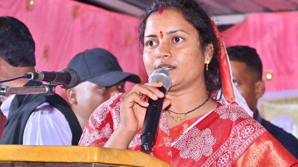 रायपुर : मंत्री श्रीमती लक्ष्मी राजवाड़े ने रजवार समाज के उत्कृष्ट विद्यार्थियों का किया सम्मान