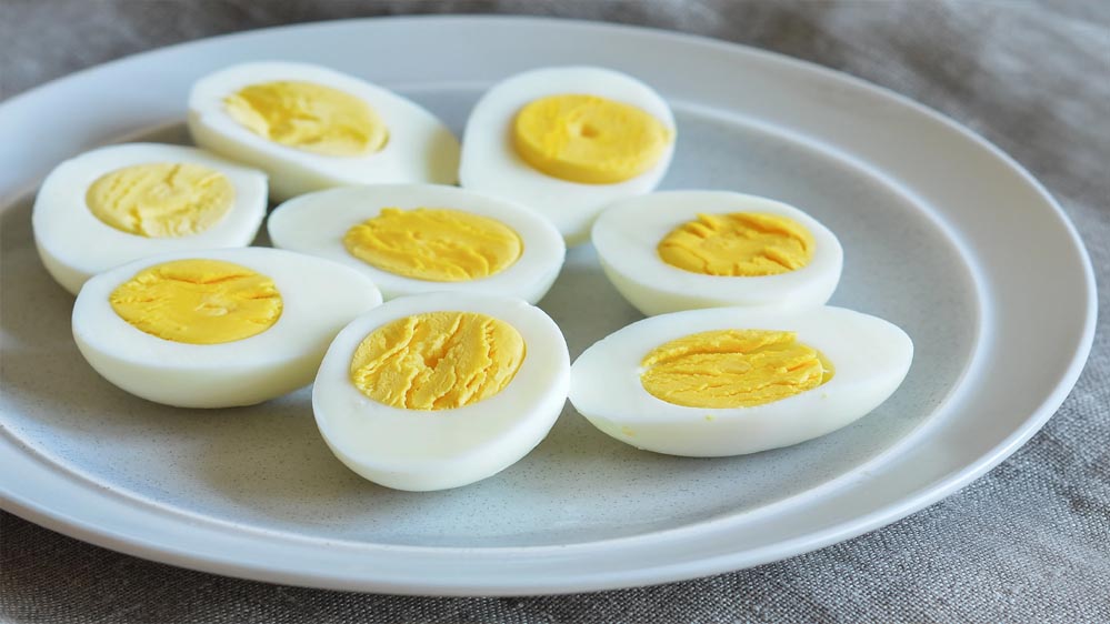 मध्य प्रदेश में दो साल तक के बच्चों के आहार की नई सलाह, छह माह के बाद मांसाहारी परिवारों के बच्चों को अंडा, मांस और मछली दें