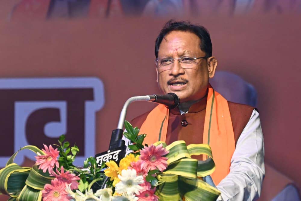 रायपुर : दशहरा केवल रावण दहन का पर्व नहीं, बल्कि जीवन का संदेश है – राज्यपाल  डेका