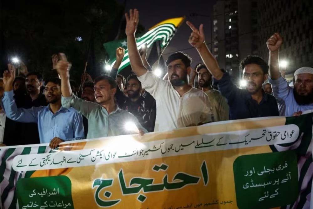 PoK में विरोध-प्रदर्शन जारी, अब तक 12 मौतें; UN में उठी आवाज़, पाक पर मानवाधिकार हनन का आरोप