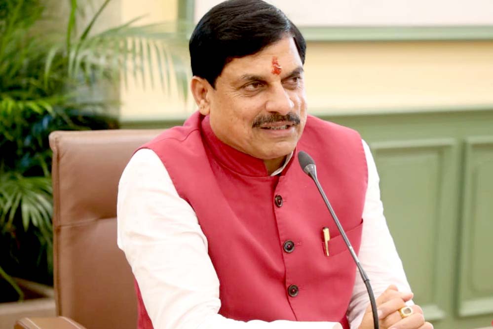 जिले की औद्योगिक और आर्थिक संभावनाओं का अध्ययन कर बनायें कार्ययोजना: मुख्यमंत्री डॉ. यादव