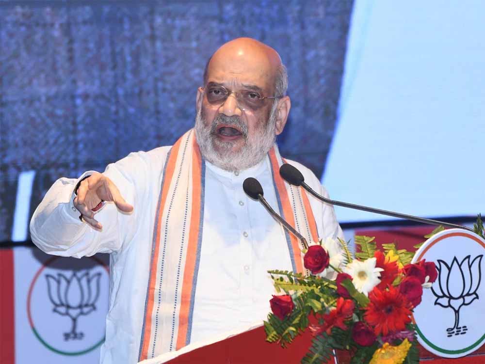 अमित शाह का कांग्रेस पर हमला: वोट चोरी के आरोपों पर खुला ज़ुबानी हमला