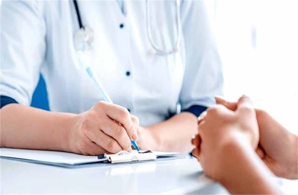 हरियाणा में स्वास्थ्य कर्मियों पर कार्रवाई: 49 को नोटिस, 31 आशा वर्करों को पेनल्टी