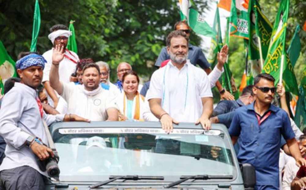 बिहार में सीट बंटवारे की उलझन: महागठबंधन में कौन निभाएगा हिमालय सा सिर और समंदर सा दिल?