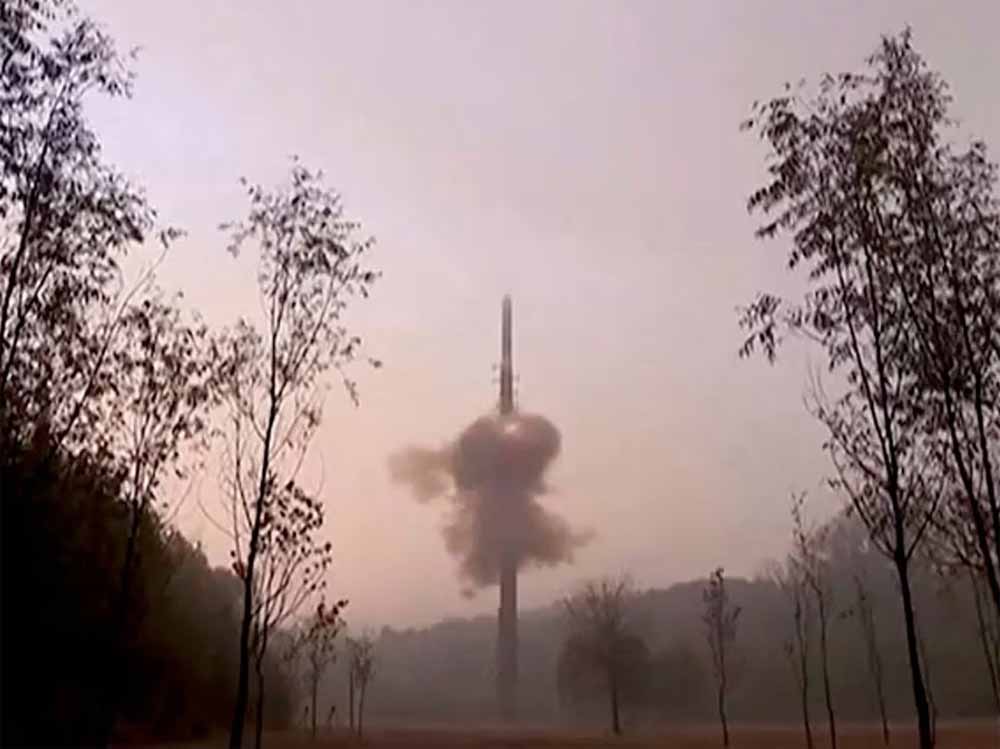 ट्रंप के दौरे से ठीक पहले नॉर्थ कोरिया का बड़ा कांड, APEC सम्मेलन में बढ़ा तनाव