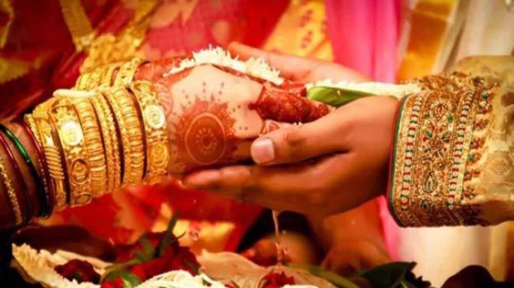 शादी में देरी से बढ़ सकता है गंभीर खतरा! जानलेवा बीमारी की चेतावनी