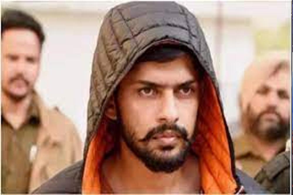 राजस्थान में ‘लॉरेंस जैकेट’ ट्रेंड का असर: गैंगस्टर की फोटो वाली जैकेट बेचने पर कई गिरफ्तार