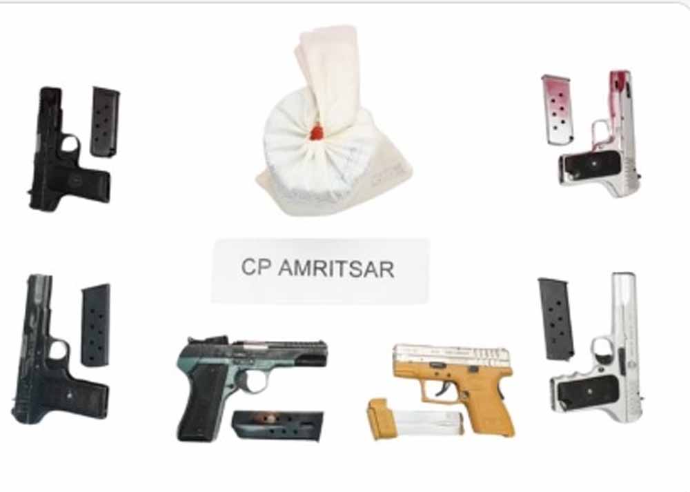 पंजाब पुलिस की बड़ी कार्रवाई: पाकिस्तान लिंक्ड नार्को गैंग का पर्दाफाश, 5 अपराधी हथियारों सहित गिरफ्तार