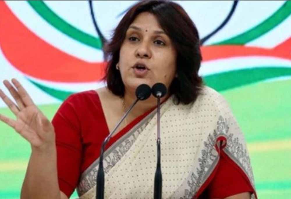 लाल किला ब्लास्ट पर सुप्रिया श्रीनेत का तीखा हमला: सरकार बताए सुरक्षा में चूक कहाँ?