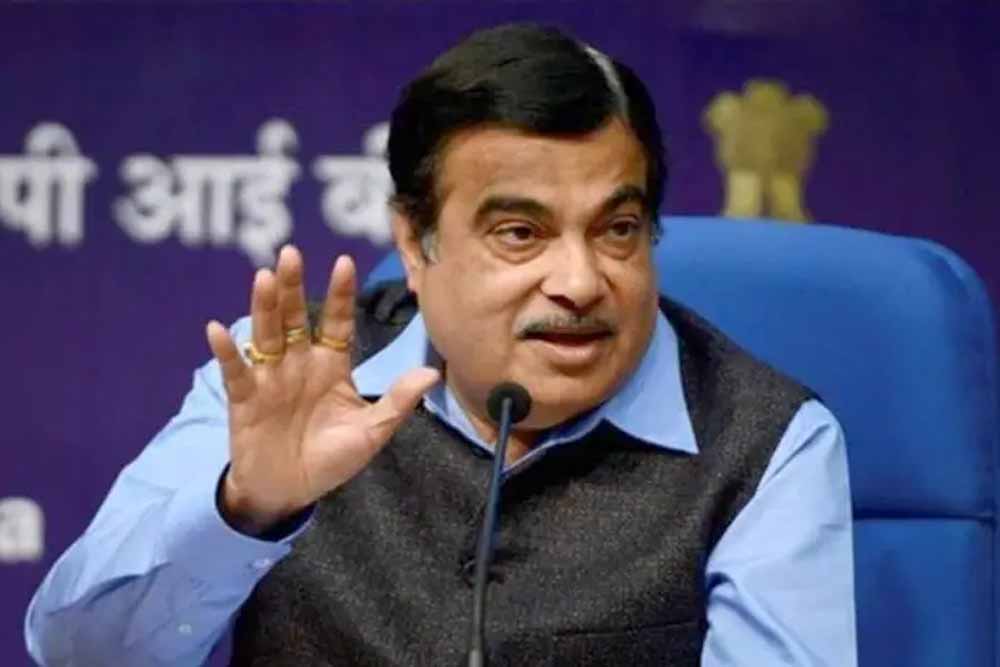 ‘पेट्रोल-डीजल बंद करो, नहीं तो चलाऊंगा डंडा’—नितिन गडकरी के बयान से ऑटो इंडस्ट्री में हड़कंप