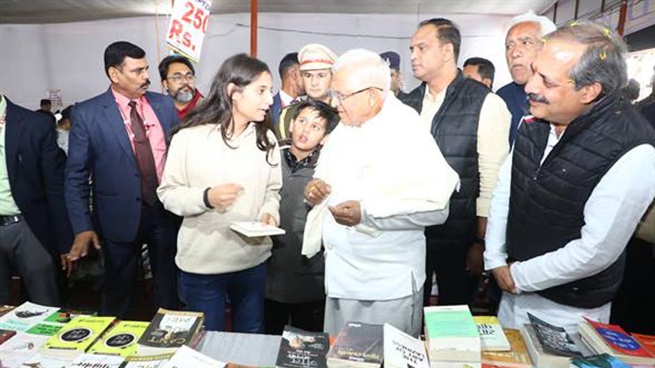 राज्यपाल मंगुभाई पटेल ने भोजपाल उत्सव मेले का किया भ्रमण