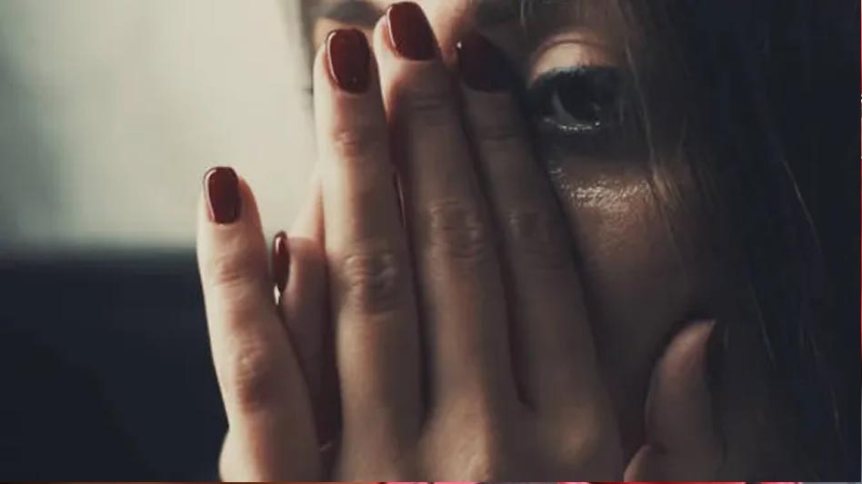 रिपोर्ट: दुनिया में 100 करोड़ से अधिक महिलाएं यौन हिंसा की शिकार, भारत के आंकड़े भी चौंकाने वाले