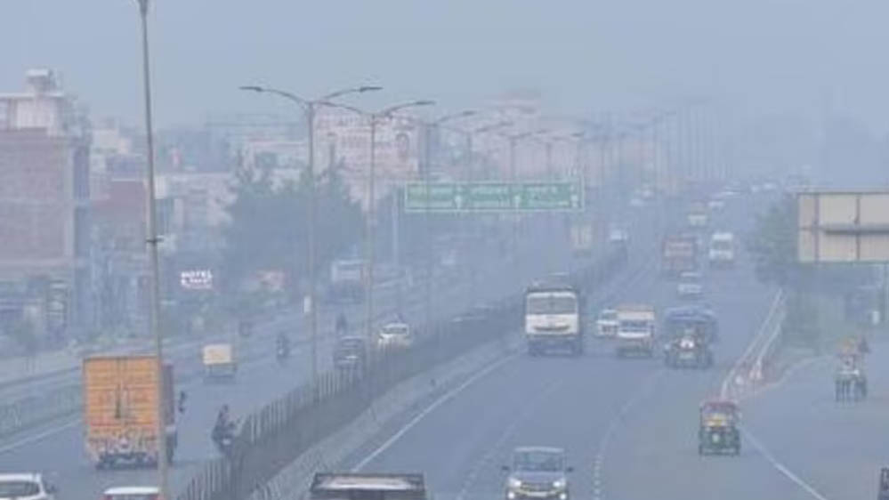 लखनऊ का AQI 174, हाइपर लोकल ऐप्स के आंकड़ों से बढ़ रहा भ्रम