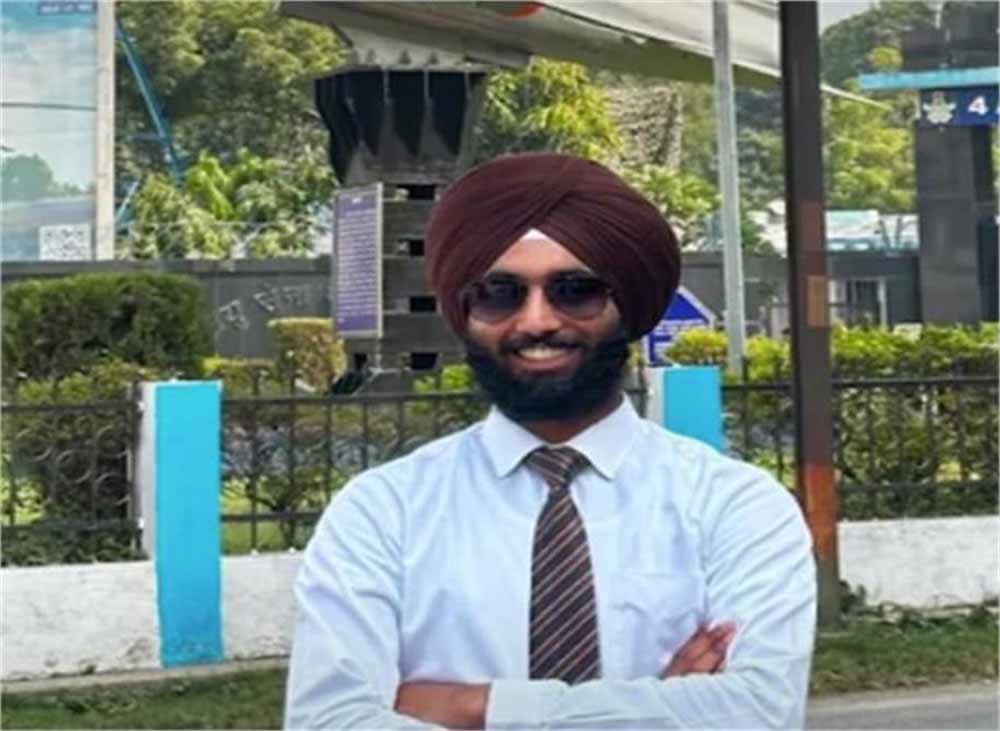 पंजाब पुलिस कांस्टेबल की बड़ी उड़ान: बना फ्लाइंग अफसर, DGP ने की जमकर सराहना