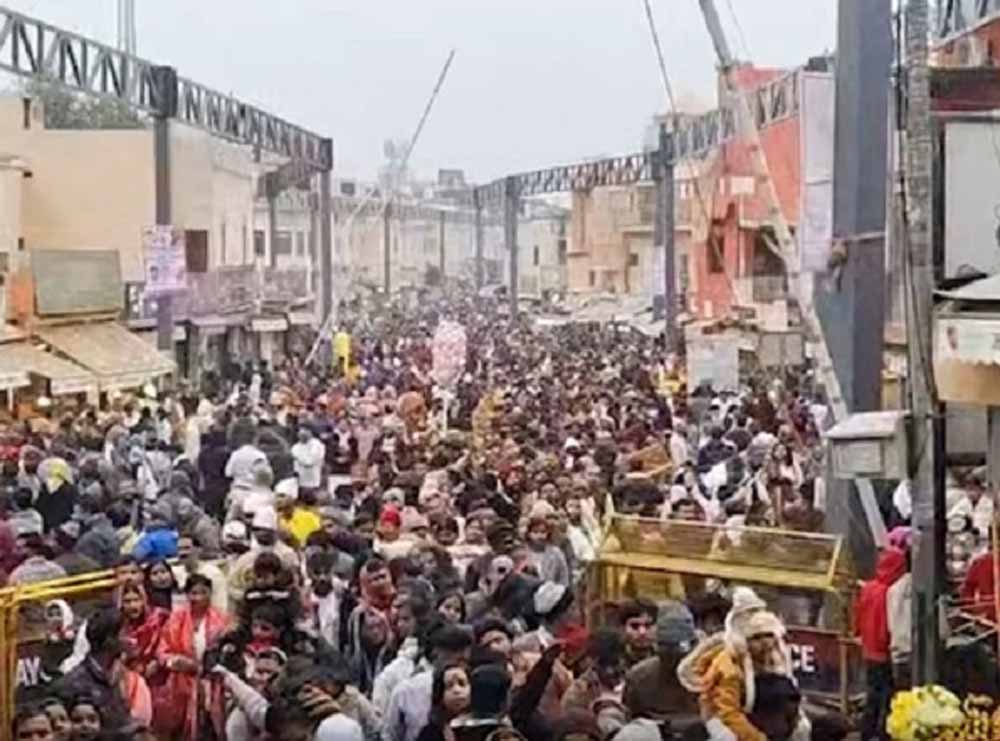 आस्था का सैलाब: अयोध्या में श्रीराम के दर्शन को उमड़ा श्रद्धालुओं का जनसमूह