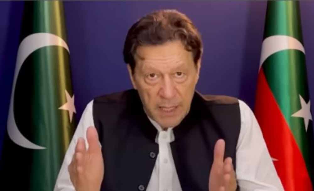 दबाव हुआ कारगर: पाकिस्तान सरकार ने उज्मा को दी जेल में बंद इमरान खान से मिलने की अनुमति