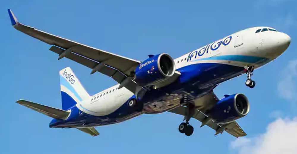 संकट में घिरी इंडिगो को 58.75 करोड़ का टैक्स नोटिस, बढ़ी कंपनी की मुश्किलें