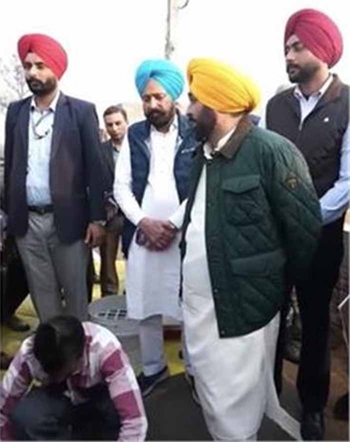 सड़कों की गुणवत्ता पर सख्त CM मान, लापरवाही पर ठेकेदार को थमाया कारण बताओ नोटिस