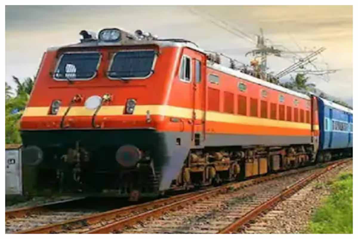 नए साल पर श्रद्धालुओं को राहत: माता वैष्णो देवी कटरा रूट पर स्पेशल ट्रेनें, पंजाब–जम्मू के कई स्टेशनों पर स्टॉपेज