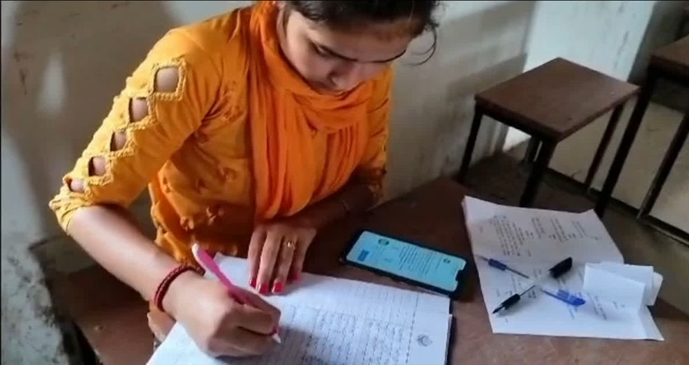 सामूहिक नकल पर एमपी बोर्ड परीक्षा निरस्त, 3 साल की जेल का सामना करेंगे परीक्षार्थी