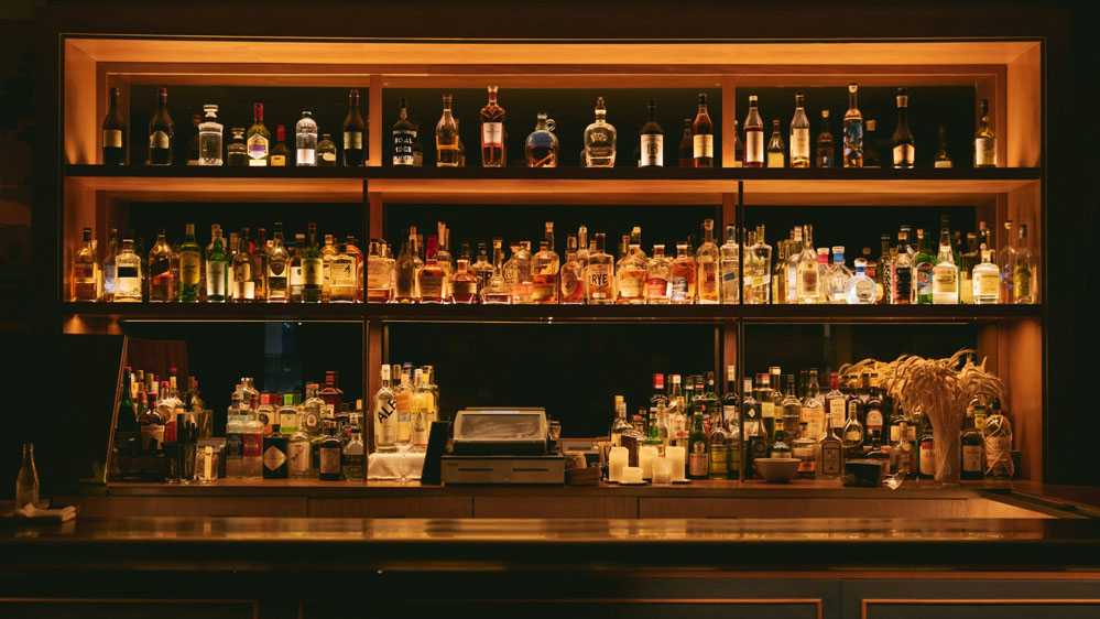 बेंगलुरु का नया ‘बार कैपिटल’: दो बार्स ने दिल्ली-मुंबई को पछाड़कर शीर्ष स्थान पर कब्जा किया