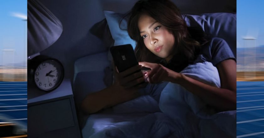 मोबाइल की लत और रात में जागने से बढ़ सकता है कैंसर का खतरा, एम्स भोपाल का चेतावनीपूर्ण शोध