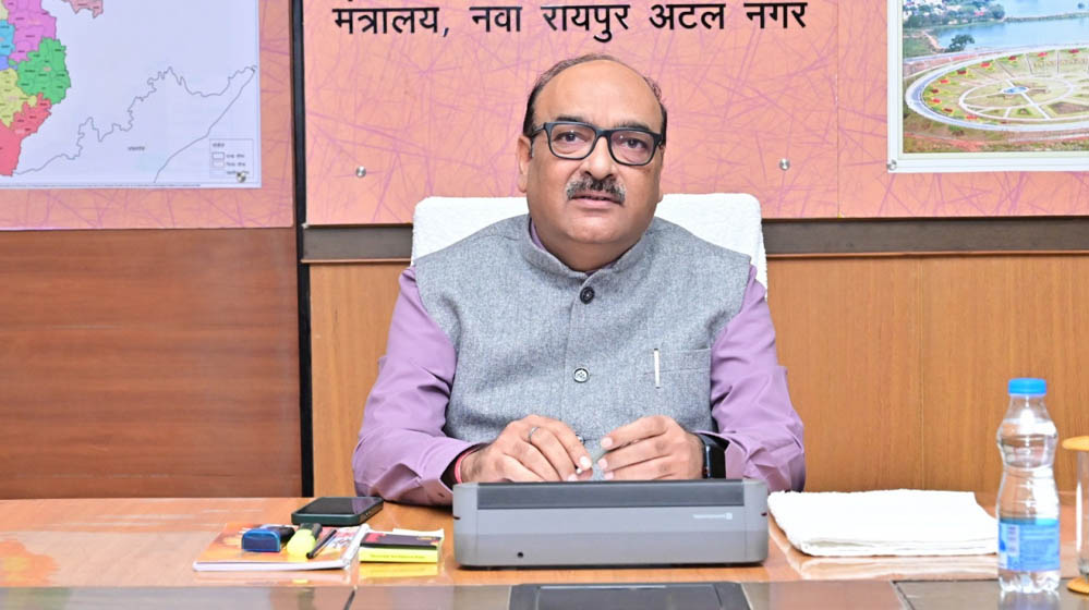 रायपुर : छत्तीसगढ़ राज्य सड़क सुरक्षा परिदृश्य की समीक्षा बैठक संपन्न