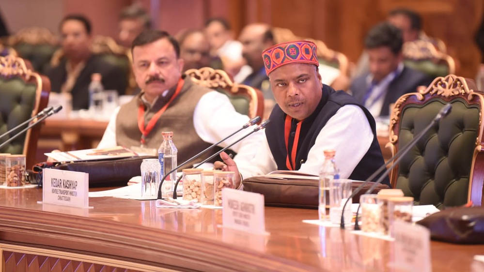 रायपुर : सभी राज्यों के परिवहन मंत्रियों की बैठक में शामिल हुए मंत्री केदार कश्यप