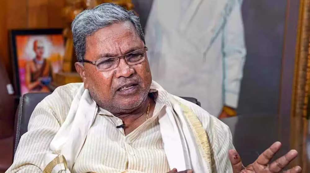 कर्नाटक में तेज हुई कुर्सी की जंग, CM बोले— हर रोज नया कनफ्यूजन, राहुल करें समाधान