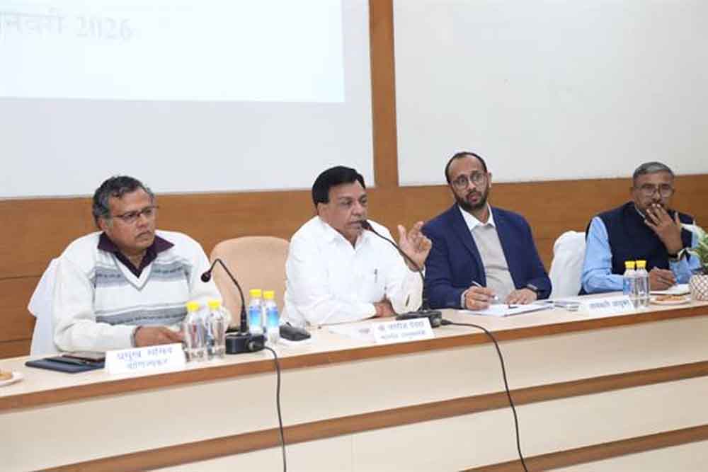 आबकारी नीति 2026-27 पर मंथन: अवैध शराब पर सख्ती, 18 हजार करोड़ राजस्व लक्ष्य प्राप्ति के निर्देश