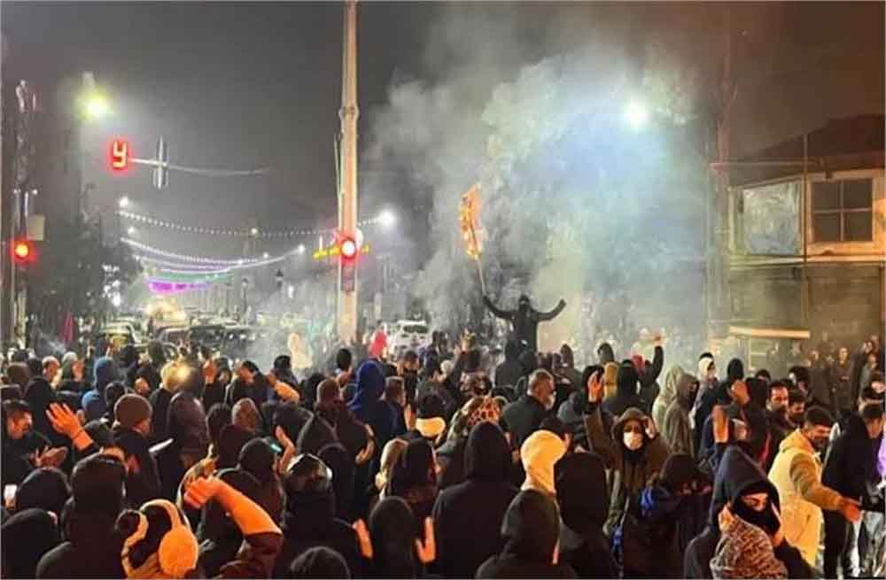 ईरान सरकार का कड़ा रुख: प्रदर्शनकारियों के लिए 72 घंटे का अल्टीमेटम