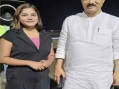 पापा… आज जा रही”: अधूरा रह गया वादा, आख़िरी कॉल याद कर फफक पड़े फ्लाइट अटेंडेंट पिंकी के पिता