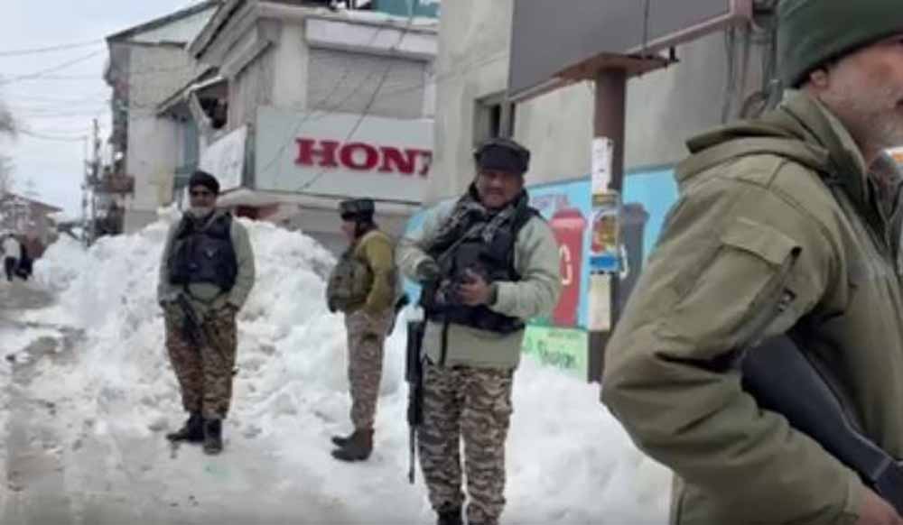 गणतंत्र दिवस से पहले हाई अलर्ट पर जम्मू-कश्मीर, चप्पे-चप्पे पर सुरक्षा बलों की कड़ी निगरानी