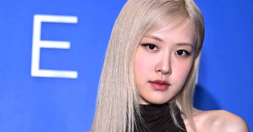 एक्स बॉयफ्रेंड से मिलने के लिए बूढ़ी दादी का भेष! BLACKPINK की Rosé का चौंकाने वाला राज