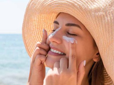 सनस्क्रीन लेने से पहले जान लें ये 3 ज़रूरी बातें, वरना नहीं मिलेगा पूरा स्किन प्रोटेक्शन