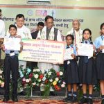 जगदलपुर के श्रमिक की बेटी डिंपल कश्यप अब संस्कार सिटी स्कूल में संवार रही अपना भविष्य