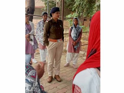 इंदिरा कॉलेज में चला ‘अभिमन्यु/सृजन/सम्मान’ अभियान, बालिकाओं को किया जागरूक