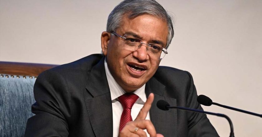 असम में SIR प्रक्रिया पूरी, अब चुनाव तारीखों का इंतजार; CEC ज्ञानेश कुमार ने EVM बदलाव पर दी जानकारी