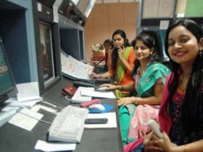 गुजरात में 10 घंटे का वर्किंग डे मंजूर, महिलाओं को नाइट शिफ्ट की अनुमति; संशोधन बिल पास