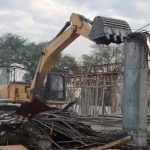 उज्जैन में शंकराचार्य मठ की 3 मंजिला बिल्डिंग पर चला बुलडोजर, सिंहस्थ 2028 से पहले अतिक्रमण हटाने की कार्रवाई