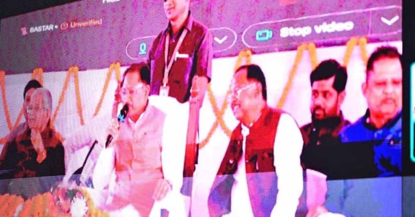 मुख्यमंत्री  विष्णु देव साय ने महिला कृषक बसंती को दी बधाई