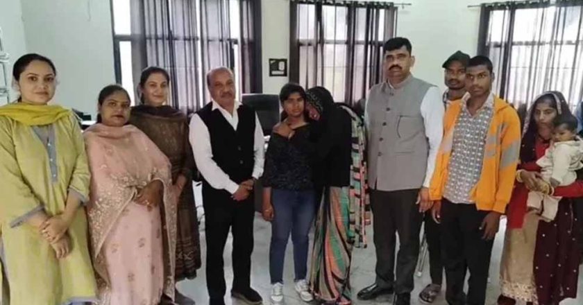 फतेहगढ़ साहिब में 11 साल बाद मां से मिली लापता बच्ची, बाल भलाई कमेटी की पहल सफल