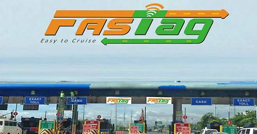 टोल टैक्स चुकाने का तरीका बदला, अब बिना टोल प्लाजा के कटेगा शुल्क