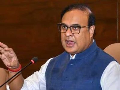 असम चुनाव से पहले हिमंता का बड़ा कदम, लाखों महिलाओं के खाते में कैश और नौकरियों में आरक्षण का ऐलान