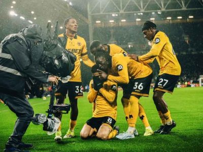 सबसे निचले पायदान पर काबिज वॉल्व्स ने तीसरे नंबर की टीम एस्टन विला को हराया