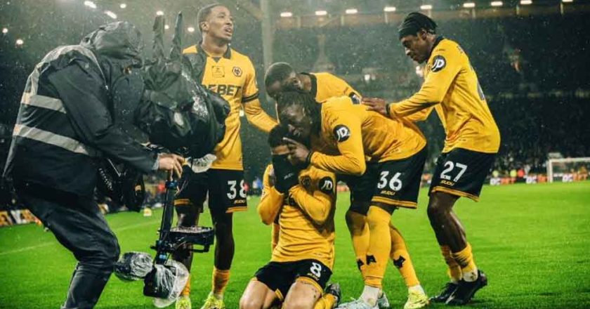 सबसे निचले पायदान पर काबिज वॉल्व्स ने तीसरे नंबर की टीम एस्टन विला को हराया