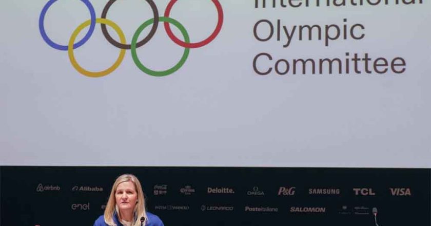 आईओसी अध्यक्ष ने कहा- आईसीई और एपस्टीन फाइलें शीतकालीन ओलंपिक से ध्यान भटकाने वाली